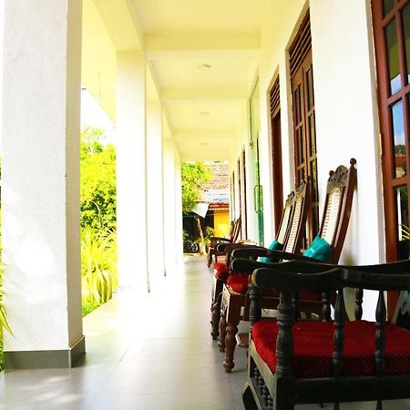A&B Resort Negombo Kudapaduwa Ngoại thất bức ảnh