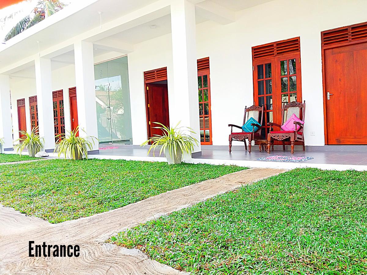 A&B Resort Negombo Kudapaduwa Ngoại thất bức ảnh