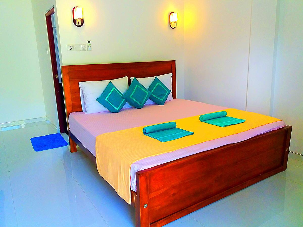 A&B Resort Negombo Kudapaduwa Ngoại thất bức ảnh