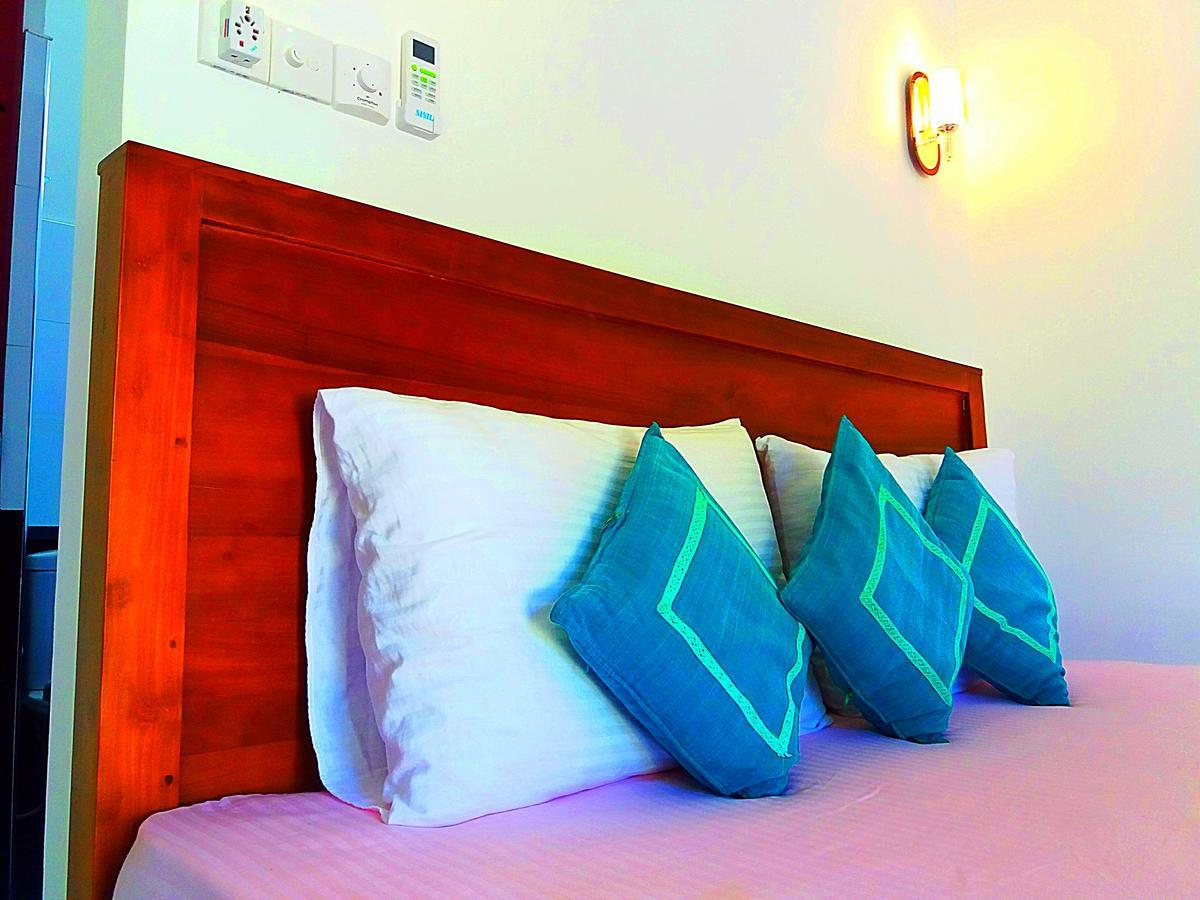 A&B Resort Negombo Kudapaduwa Ngoại thất bức ảnh