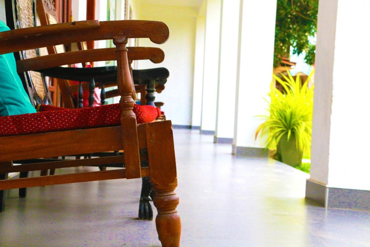 A&B Resort Negombo Kudapaduwa Ngoại thất bức ảnh