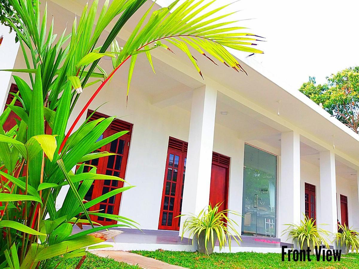 A&B Resort Negombo Kudapaduwa Phòng bức ảnh